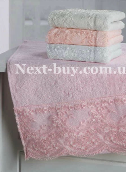 Бамбуковое полотенце с гипюром Maison D'or Julia Bambu 85х150см розовое