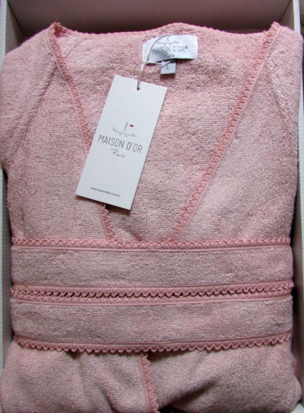 Женский халат бамбуковый Maison D'or Lisa с кружевом грязно-розовый