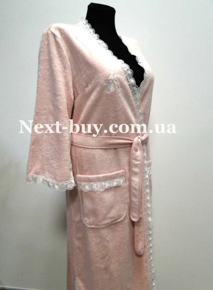 Женский халат бамбуковый Maison D'or Celyn Long с кружевом грязно-розовый