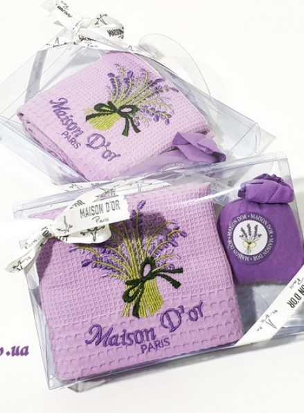 Maison D`or Lavanta подарочный набор полотенце 1шт 50х70 с саше с лавандой лиловый