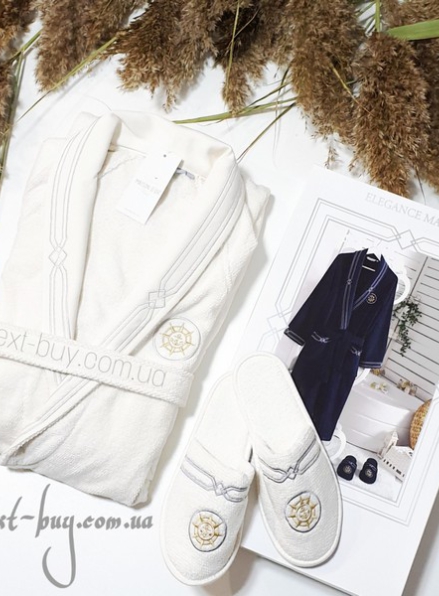 Чоловічий халат Maison D`or Paris Elegance Marine з шалевим коміром і тапочками кремовий