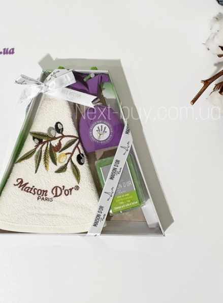 Maison D`or New Olive подарунковий набір рушник саше мило кремовий
