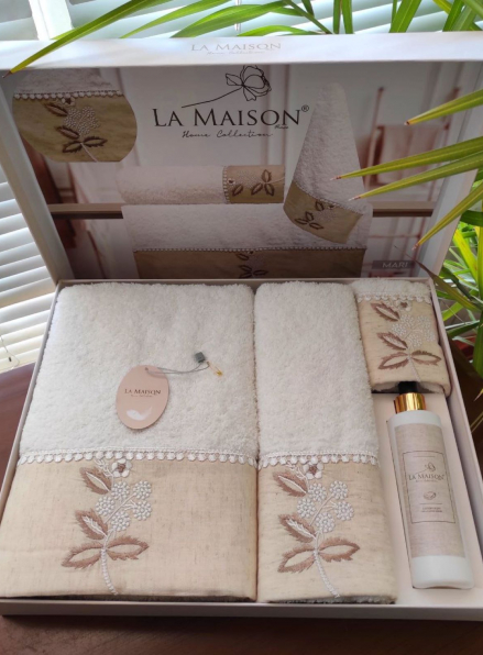 Набір махрових рушників La Maison Mari 3шт. + ароматичний спрей