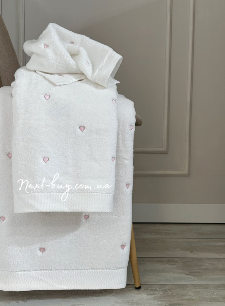 Набір махрових рушників Maison D'or Soft Hearts white-pink з сердечками
