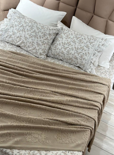 Легкий постільний набір з покривалом-піке Gelin Home Gonul beige