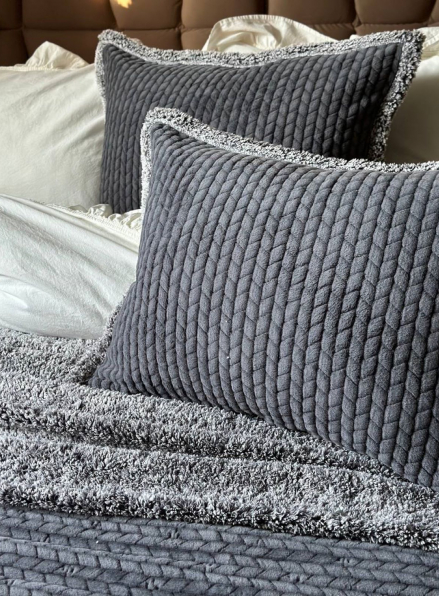 Двохстороннє тепле і м'яке покривало з наволочками Mosaic antrasit 220х260