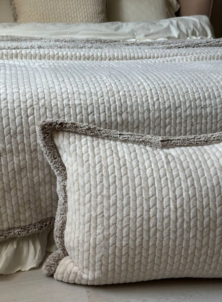 Двохстороннє тепле і м'яке покривало з наволочками Mosaic bej 220х260