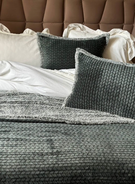 Двохстороннє тепле і м'яке покривало з наволочками Mosaic haki 220х260