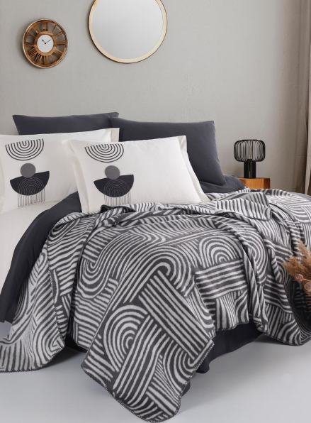 Комплект постільної білизни з вишивкою і пледом Babil antrasit євро Туреччина