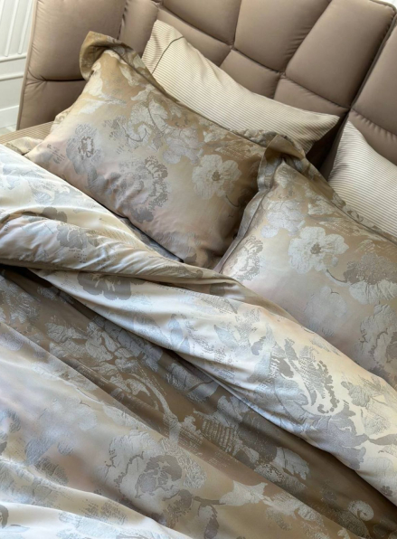 Постільна білизна Maison D'or Ambre gold євро 200х220 тенсел