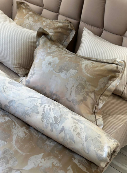 Постільна білизна Maison D'or Ambre gold євро 200х220 тенсел
