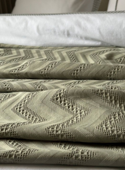 Постільна білизна з піке Saheser Noemi green євро 200х220