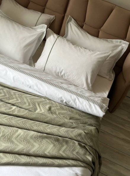 Постільна білизна з піке Saheser Noemi green євро 200х220