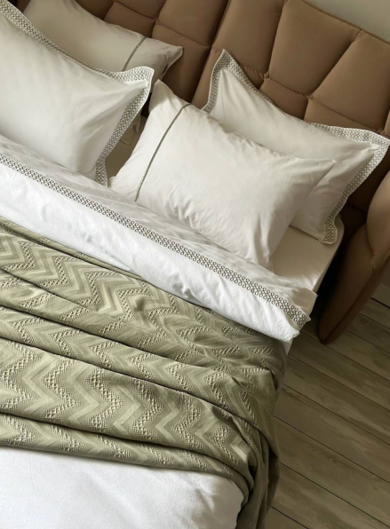 Постільна білизна з піке Saheser Noemi green євро 200х220