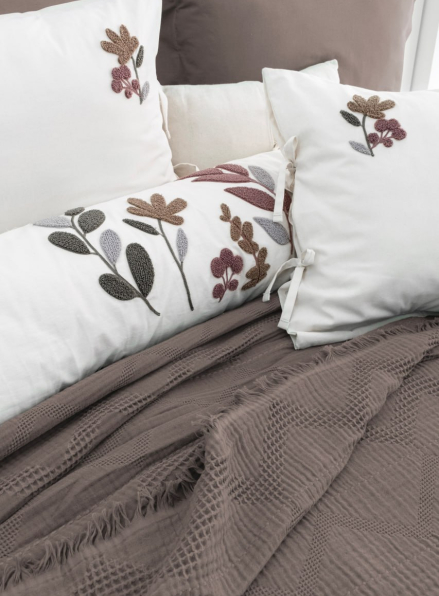 Постільна білизна з піке з простирадлом на резинці Saheser Paula Vizon євро