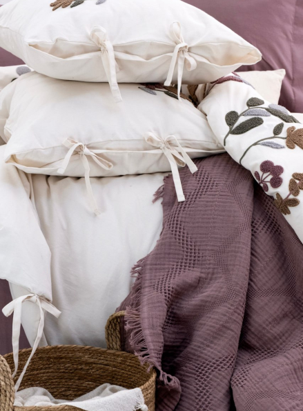 Постільна білизна з піке з простирадлом на резинці Saheser Paula Murdum євро