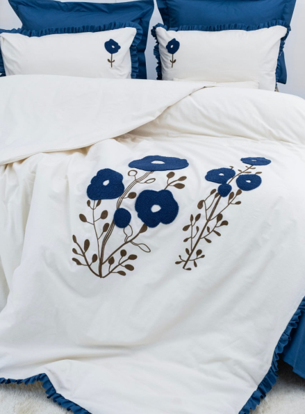 Постільна білизна Saheser Alessa Lacivert євро 200х220 з вишивкою