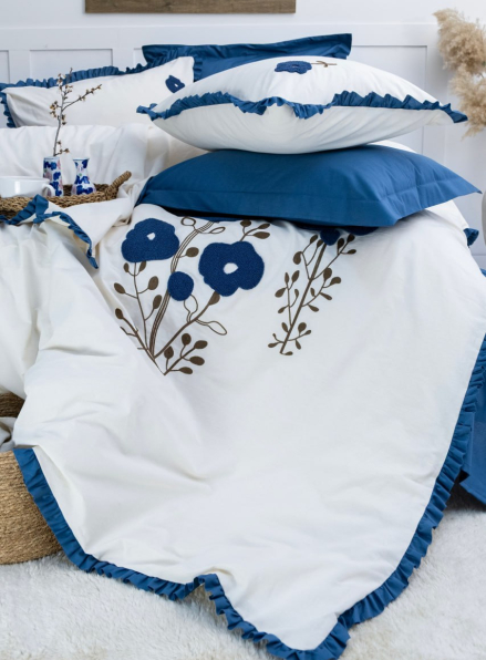 Постільна білизна Saheser Alessa Lacivert євро 200х220 з вишивкою