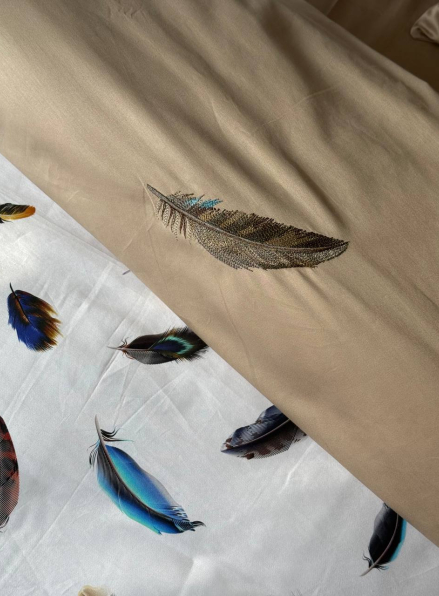 Maison D'or Pulume Volante beige постільна білизна 200x220см сатин з вишивкою євро