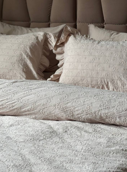 Постільна білизна з простирадлом на резинці Resital Bej євро жакард, варена бавовна