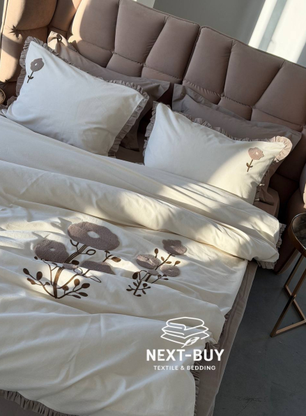 Постільна білизна з простирадлом на резинці Saheser Alessa Bej євро варена бавовна з вишивкою