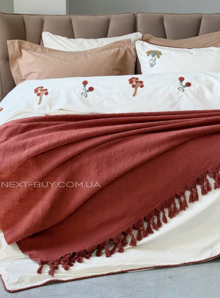 Постільна білизна Saheser Zaira євро 200х220 бавовна з вишивкою