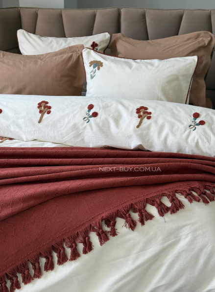 Постільна білизна Saheser Zaira євро 200х220 бавовна з вишивкою