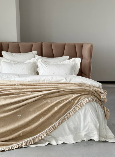 Maison D'or Les Azzures ecru-ecru постільна білизна євро 200х220 сатин з вишивкою бабок