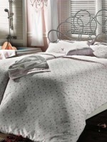 Постельное белье Maison D'or Roses dark lilac полуторное 160x200см сатин со стразами — изображение 3