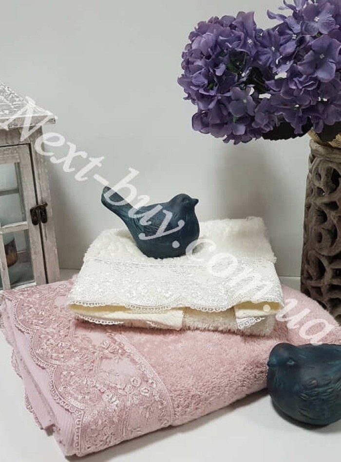 Бамбуковое полотенце с гипюром Maison D'or Julia Bambu 50х100см грязно-розовое — изображение 2