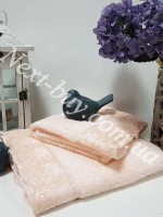 Бамбуковое полотенце с гипюром Maison D'or Julia Bambu 50х100см персиковый