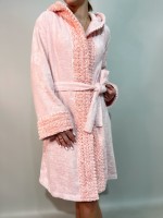Женский халат бамбуковый Maison D'or Vivienne Rose с розами — изображение 2