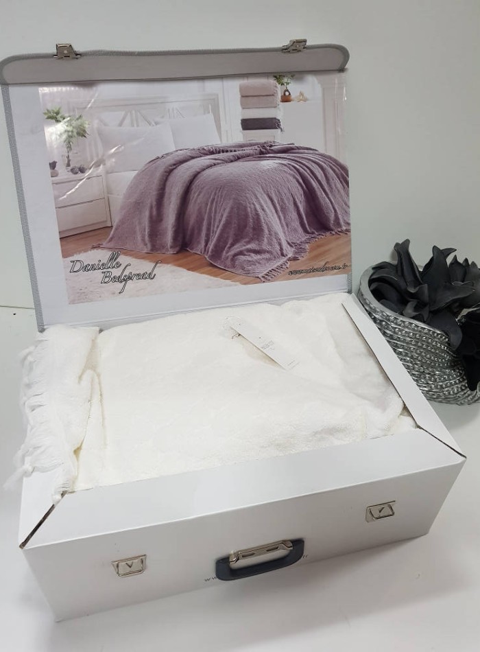 Maison D'or Paris Danielle Bedspread махровая простынь с бахромой хлопок крем — изображение 3