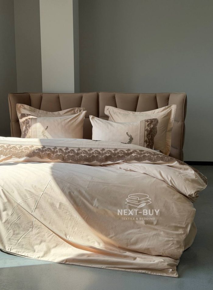 Постільна білизна Maison D'or Helena Bej 200x220см сатин з мереживом - Зображення 2