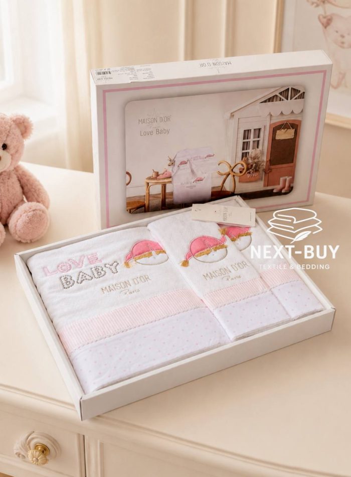 Maison D`or Love Baby комплект розовых детских полотенец 3 шт из хлопка с аппликацией — изображение 4
