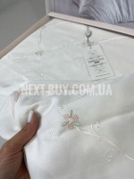 Maison D'or Juanna cream-salmon постельное белье евро 200х220 сатин с вышивкой из мелких цветочков — изображение 3