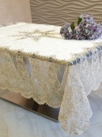 Оксамитова скатертина для столу Zelal krem з мереживом 160х220 Туреччина