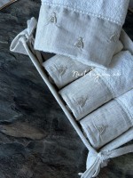 Набор кухонных полотенец в корзине Maison D'or Bee krem 4 шт 40х60