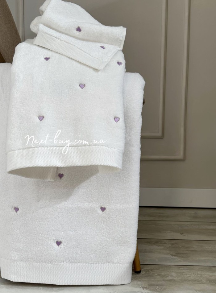 Набір махрових рушників Maison D'or Soft Hearts white-dark lilac з сердечками - Зображення 4