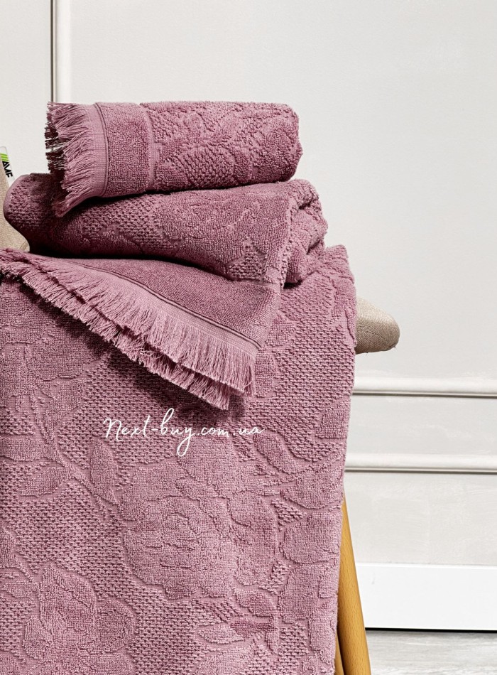 Набор хлопковых полотенец Maison D'or New Flora lila 3шт — изображение 4