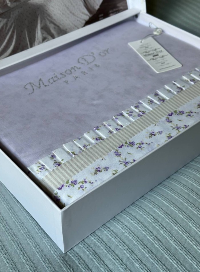 Постільна білизна Maison D'or Roses lilac 200x220см сатин із стразами - Зображення 4