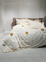 Постільна білизна з простирадлом на резинці Saheser Florita Sari євро 200×220 • Вишивка - Зображення 6