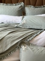 Легка постільна білизна з покривалом і вишивкою Saheser Fiorella mint - Зображення 7