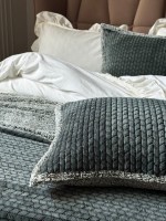 Двустороннее теплое и мягкое покрывало с наволочками Mosaic haki 220х260 — изображение 6