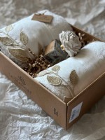 Набор махровых полотенец La Maison Ferah 2шт. + парфюм для дома — изображение 5