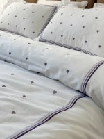 Постільна білизна Maison D'or Lamour lilac євро 200х220 сатин з вишивкою сердечок - Зображення 4