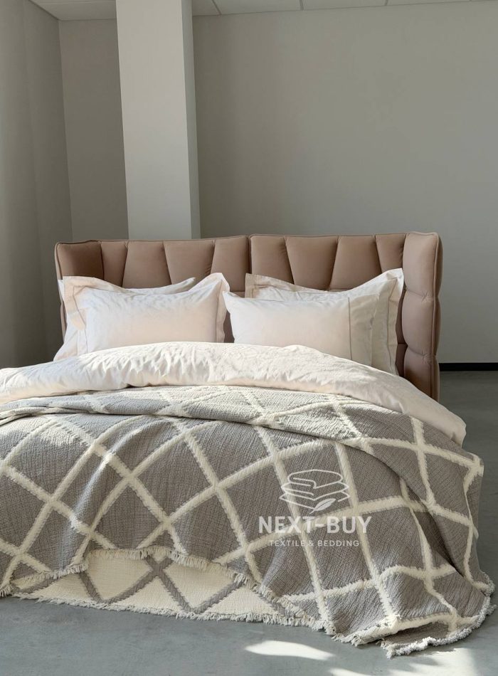 Постільна білизна king size Maison D'or Mirabella bej 240x260 см сатин - Зображення 3