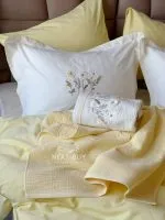 Набір рушників 2 шт Istanbul Sweet Dreams з об'ємною вишивкою - Зображення 4